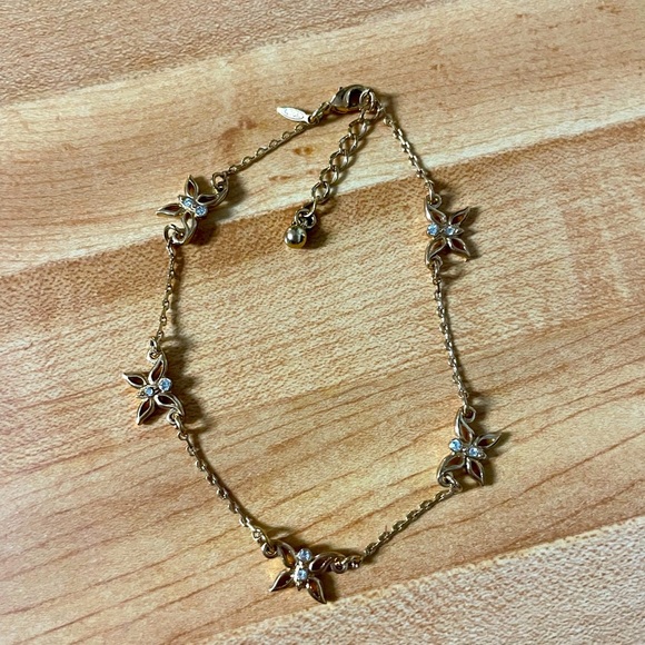 Elegant Gold Plated Butterfly Anklet Bracelet - Picture 1 of 4